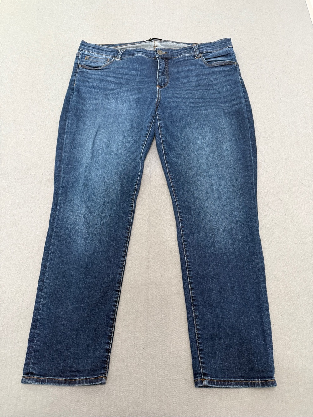 Kut from the Kloth Women's Straight Leg Mid Blue Jeans Size 20W